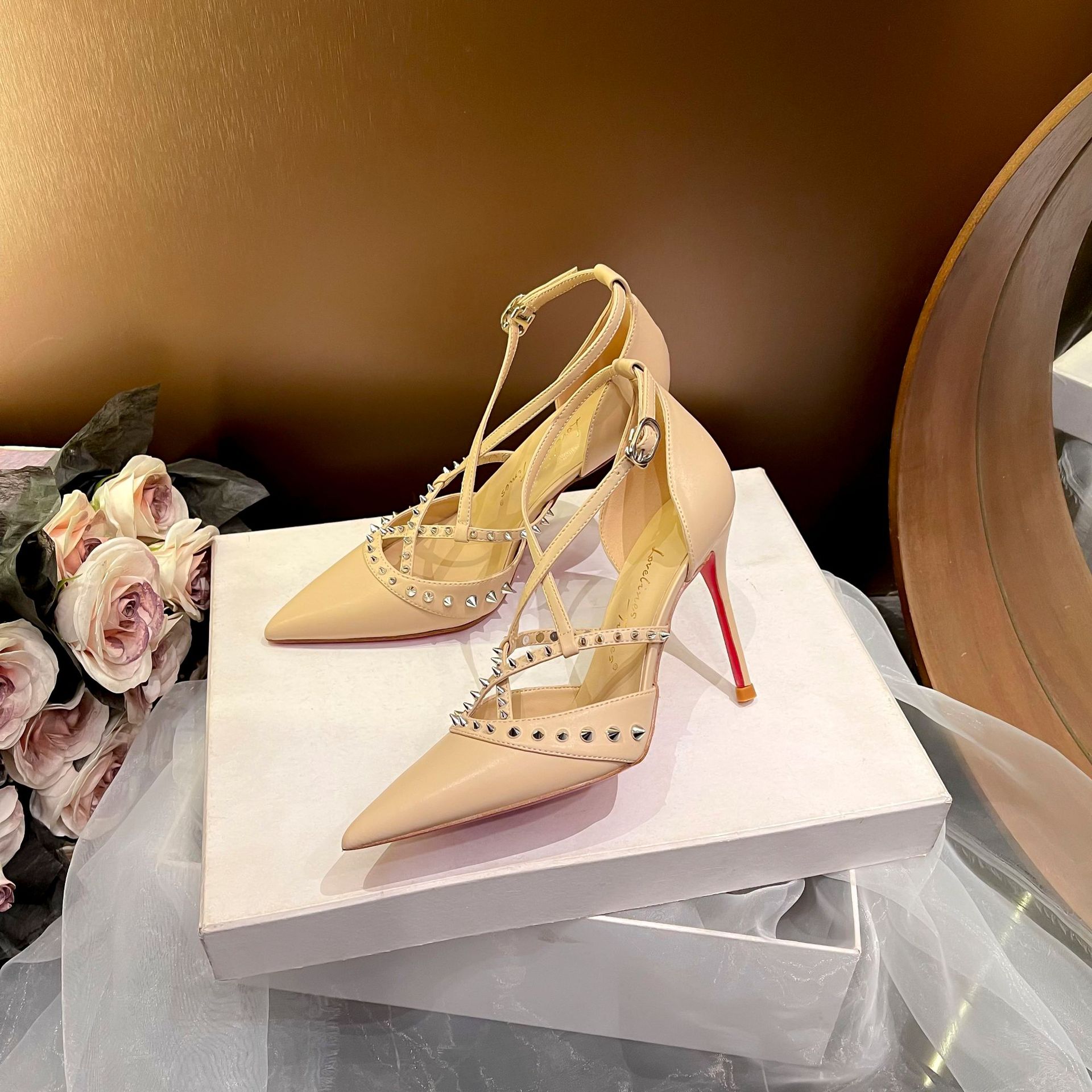 Mulher retro sapatos sandálias - Women'S Fashion Suit avaliação e preço