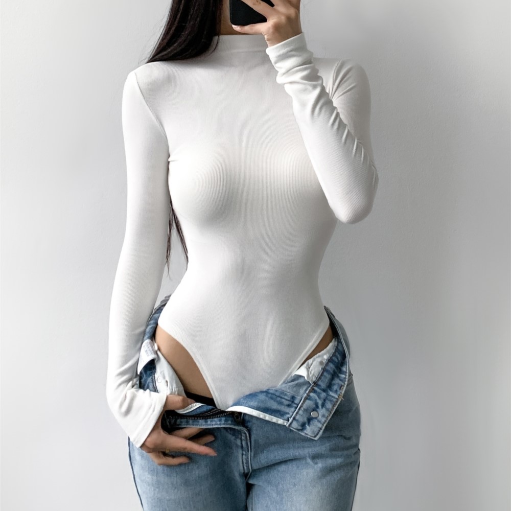 Macacão Curto Feminino de Mang - Turtleneck Bodysuit avaliação e preço