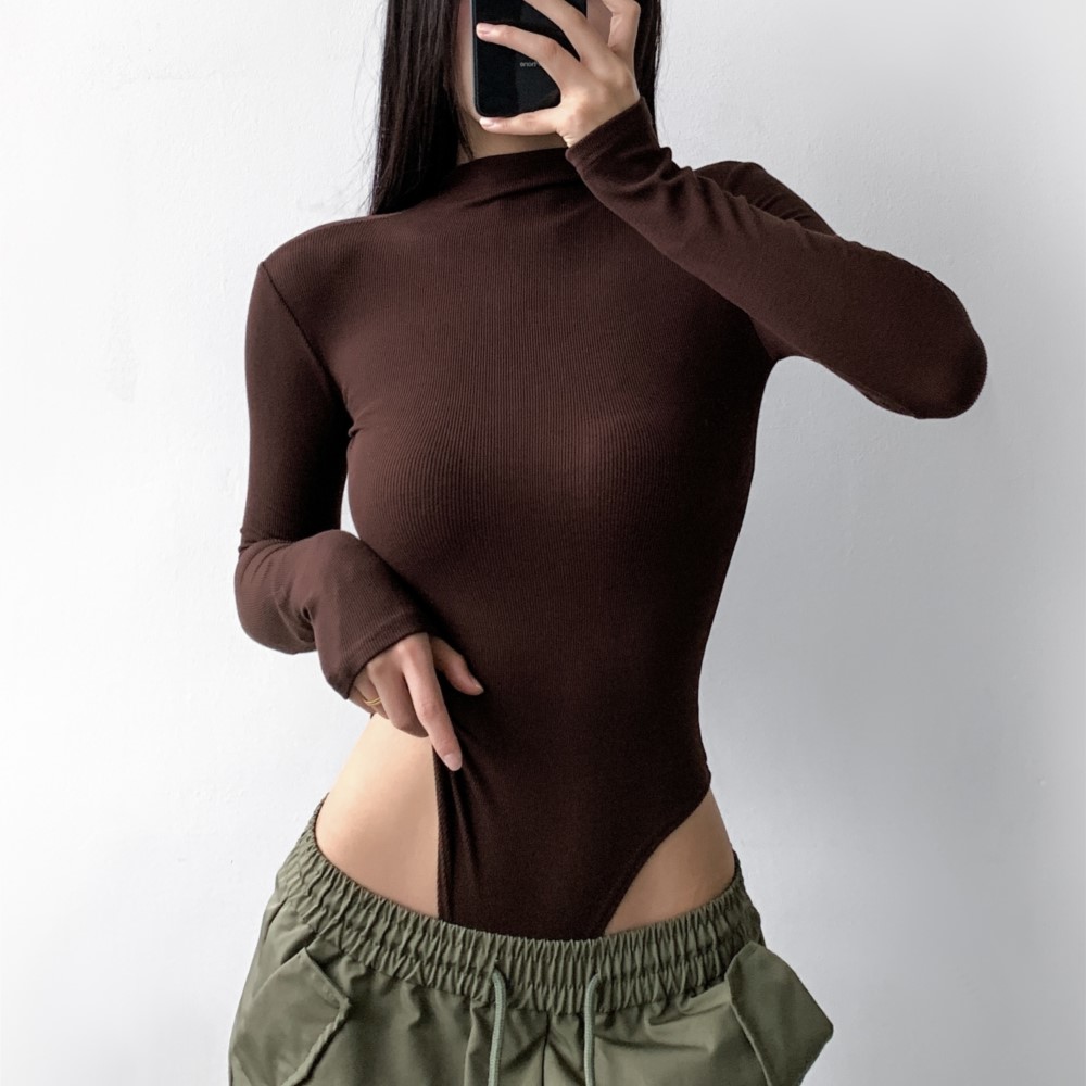 Macacão Curto Feminino de Mang - Turtleneck Bodysuit avaliação e preço